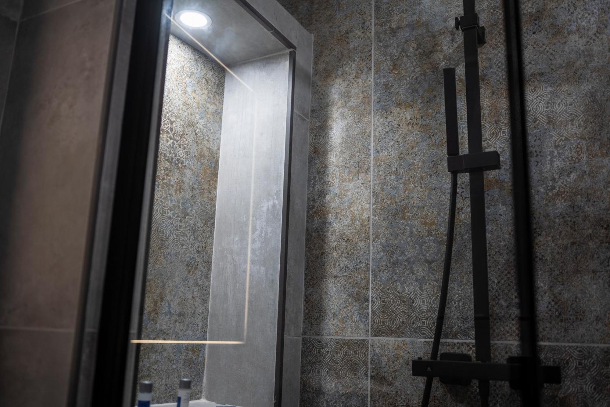 Anni Apartment Salerno Eksteriør billede